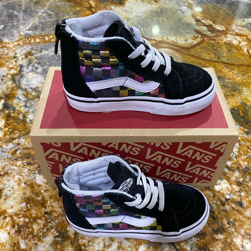 SOLD**** Old skool high top toddler vans 7.0